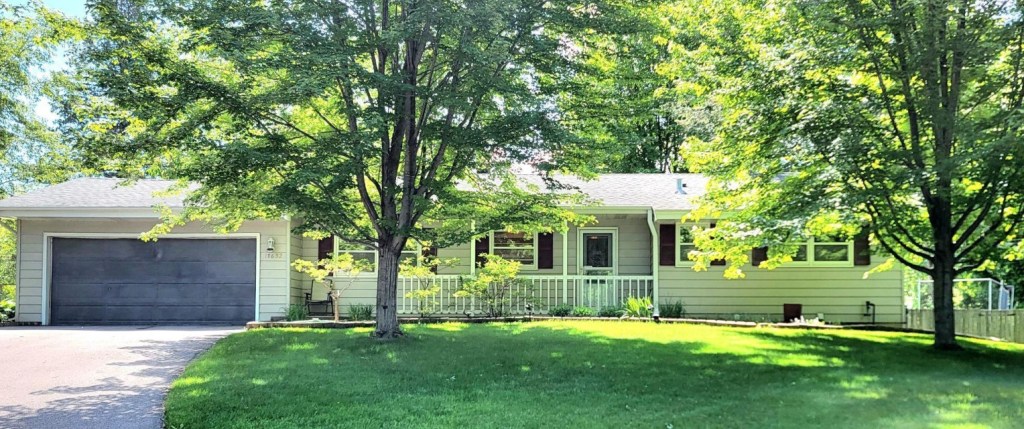 Touting Tours of Median Priced&nbsp;Homes