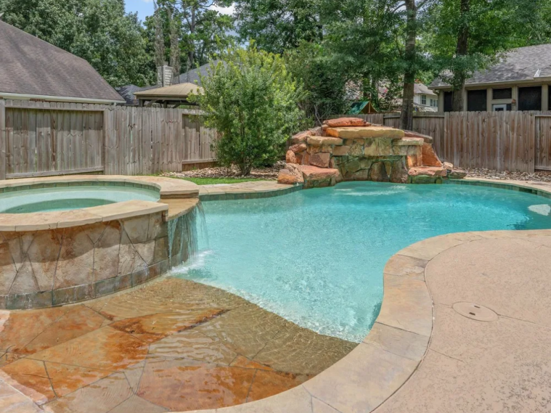 Homes for Sale in the US with a&nbsp;Pool