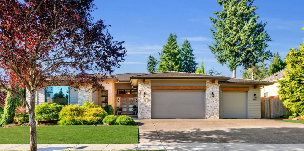 East Coast Skyline vs. Pacific Northwest Serenity: Luxury Living in Jersey City and Vancouver,&nbsp;WA